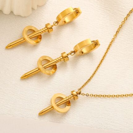 Set lanț și cercei cui love cu aur 18 k